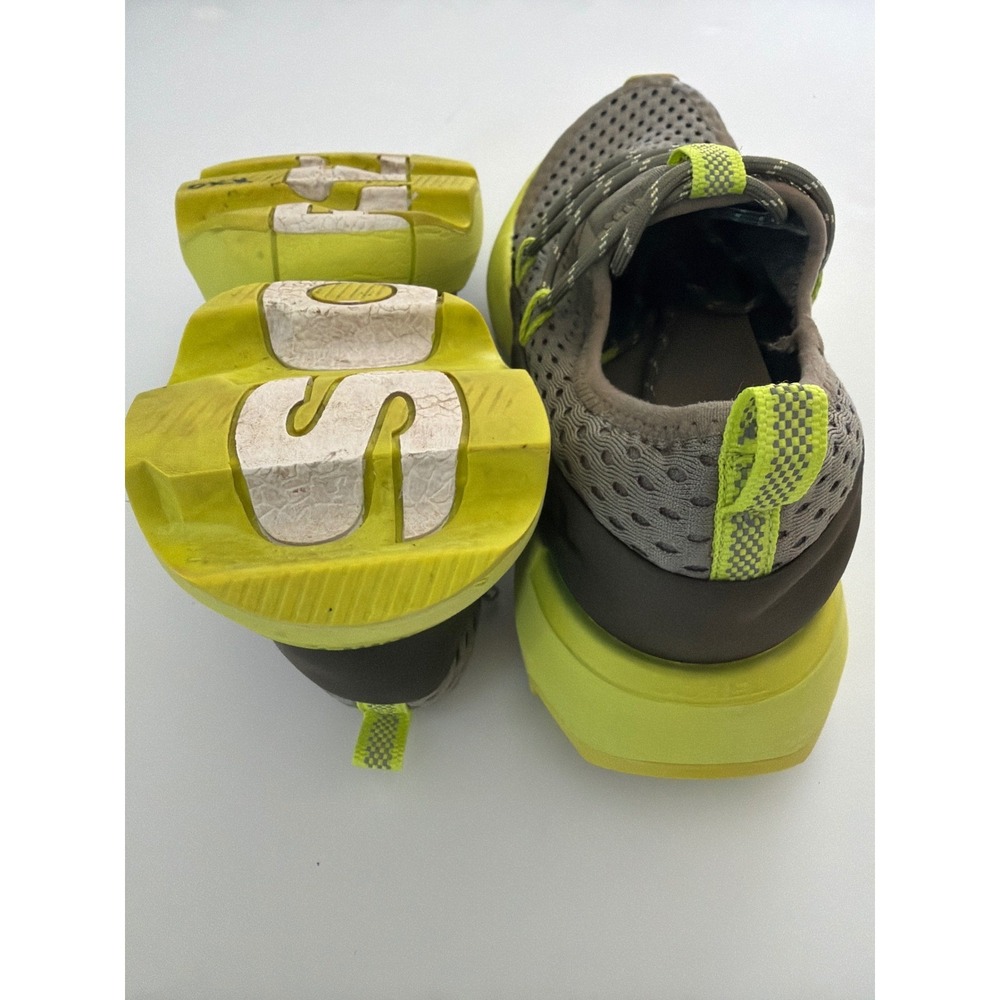 Sorel Kinetic Impact Lace Sneakers Taupe Neon Yellow Mesh Scalloped Sole‎ Womens